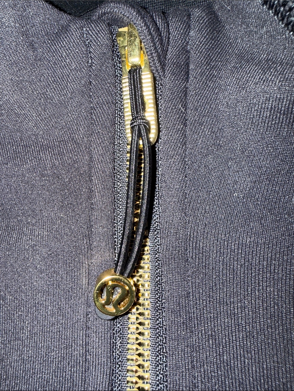 Lululemon Luon Define Jacket Black/GOLD accents, size 6 - Picture 4 of 5